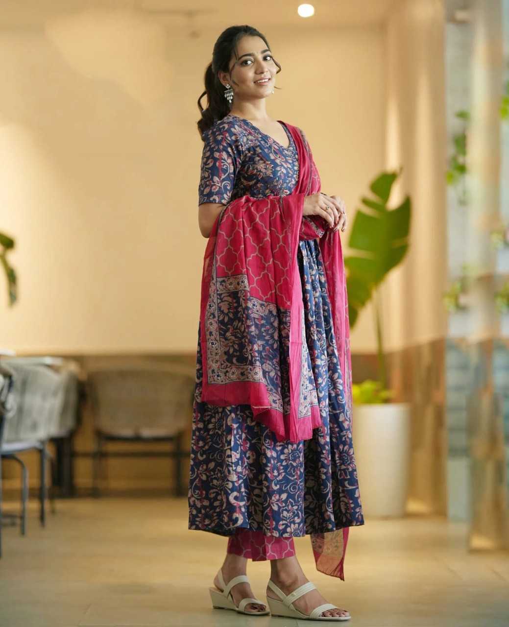 Fully Stiched Rayon Printed Kurti Pant Dupatta