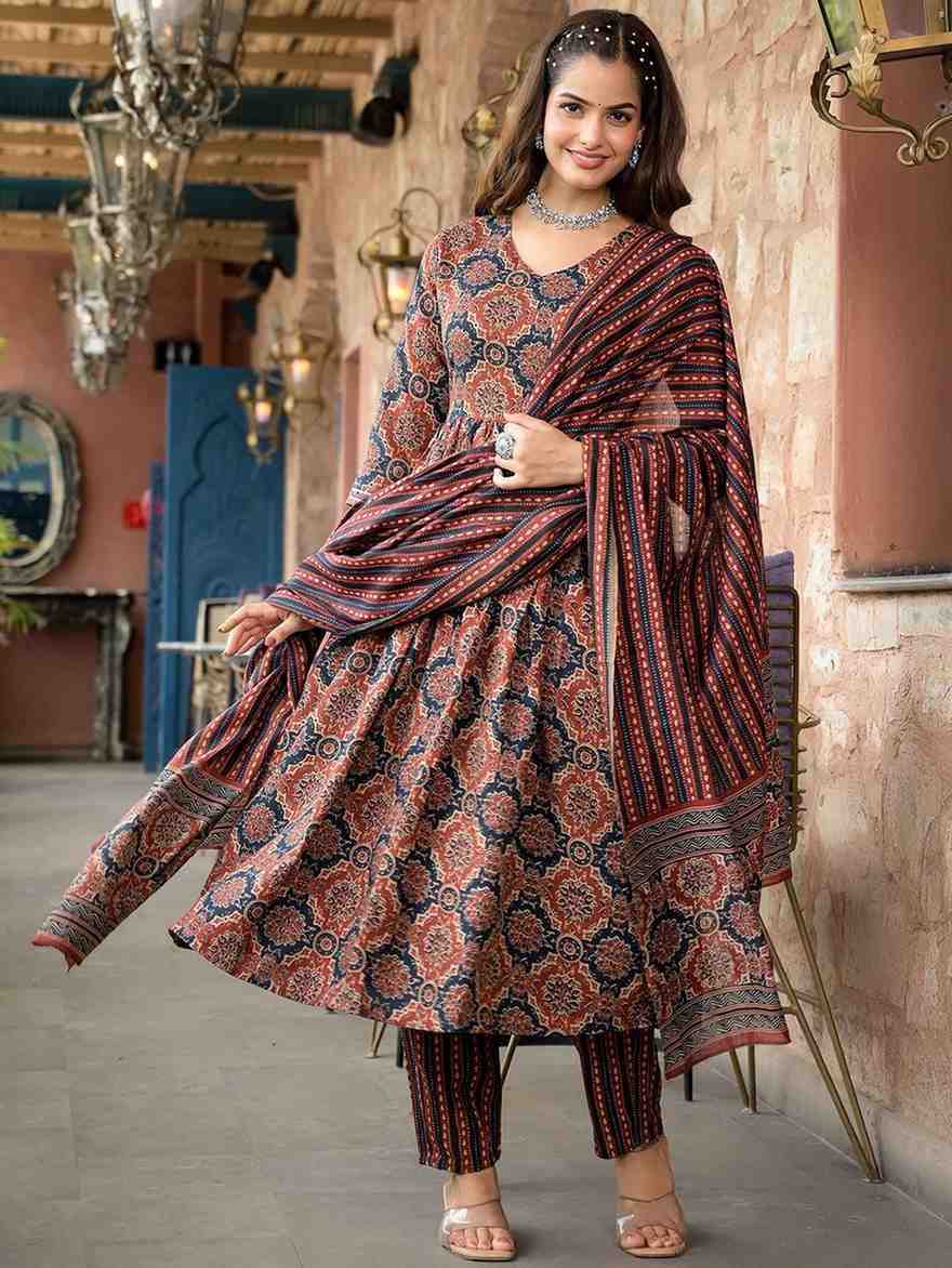 Fully Stiched Rayon Printed Kurti Pant Dupatta