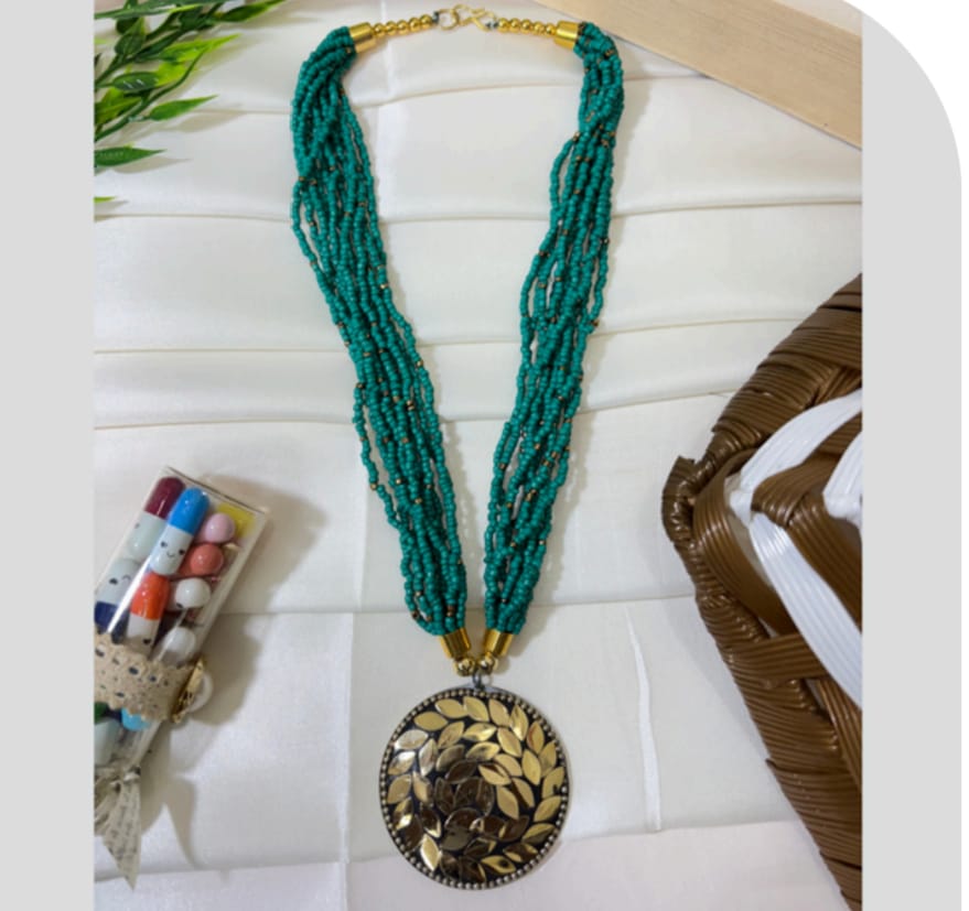 Beautiful Beaded Neckpiece for Women and Girls Dhrish International