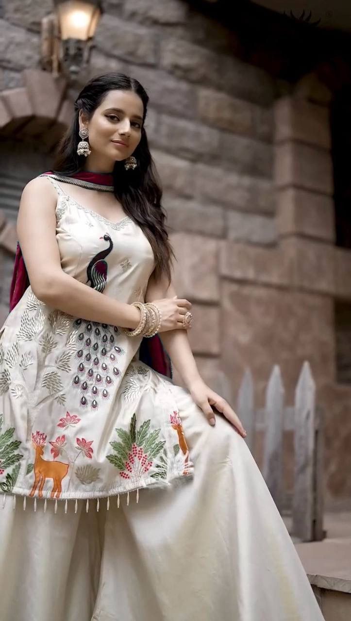Kurta Set With Embroidered Peacock work