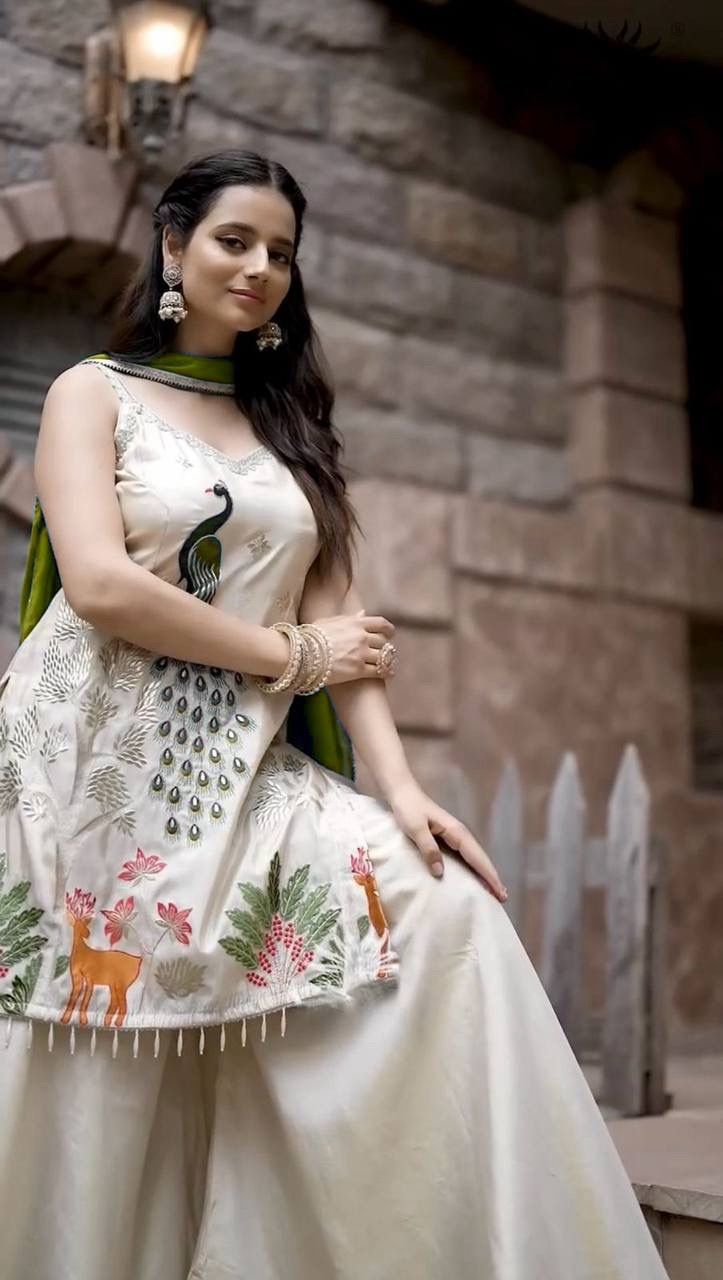 Kurta Set With Embroidered Peacock work