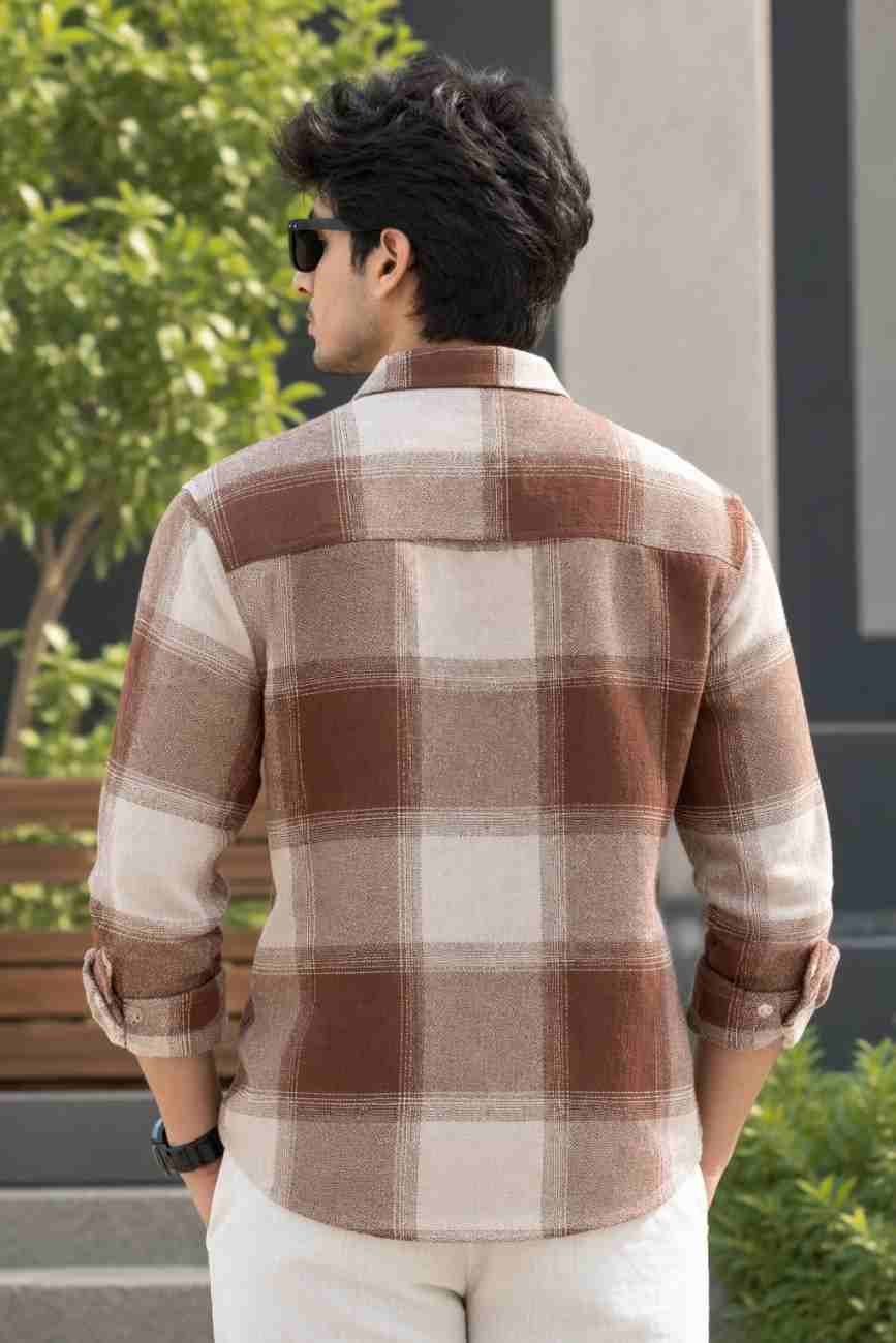 Men's casual boxy fit shirt styling