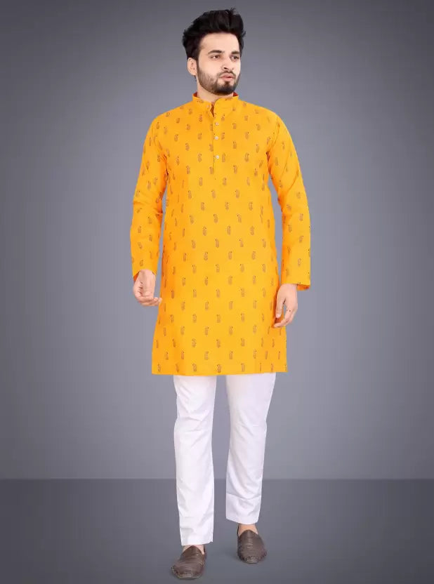 Men Cotton Blend Kurta Pyjama Set