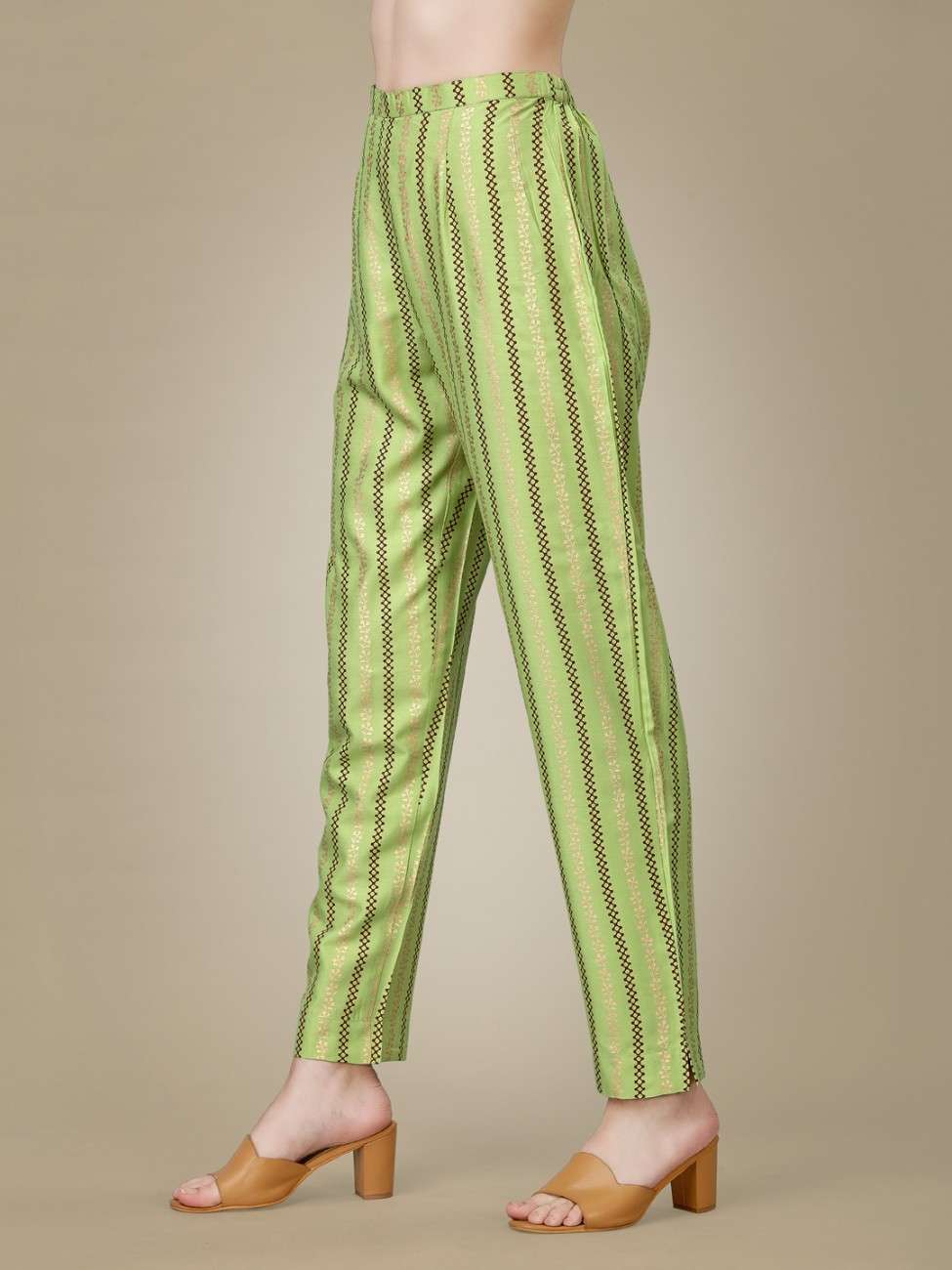 Fully Stiched Rayon Kurti Pant Set