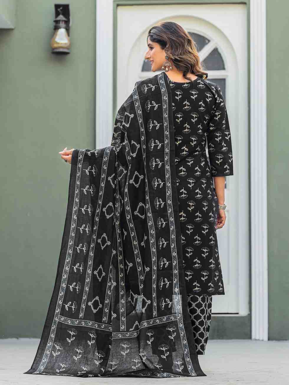 Fully Stiched Cotton  Kurti Pant Dupatta