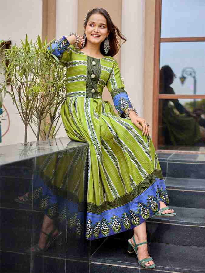 Fully Stiched Rayon Anarkali Gown