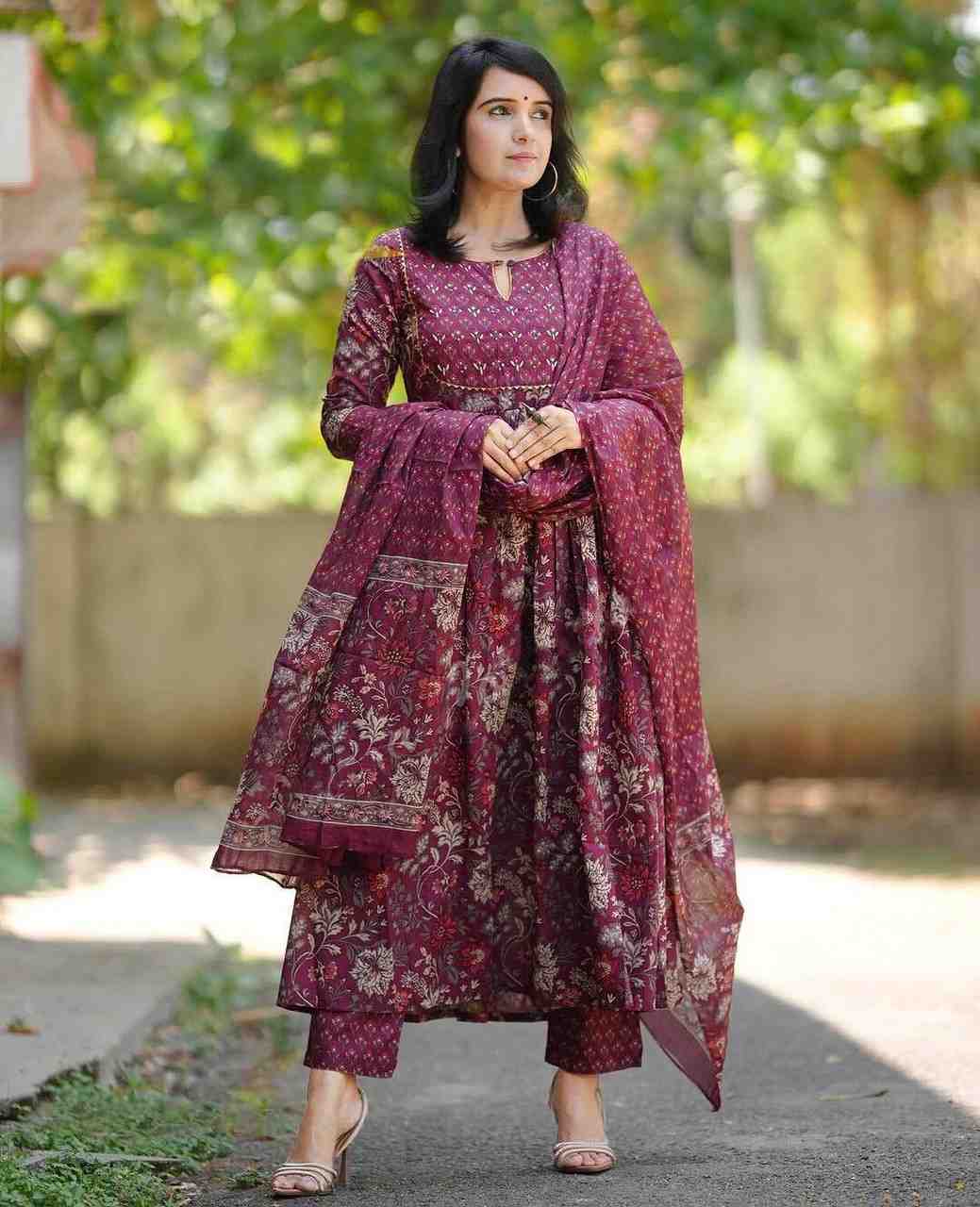 Fully Stiched Rayon Printed Kurti Pant Dupatta