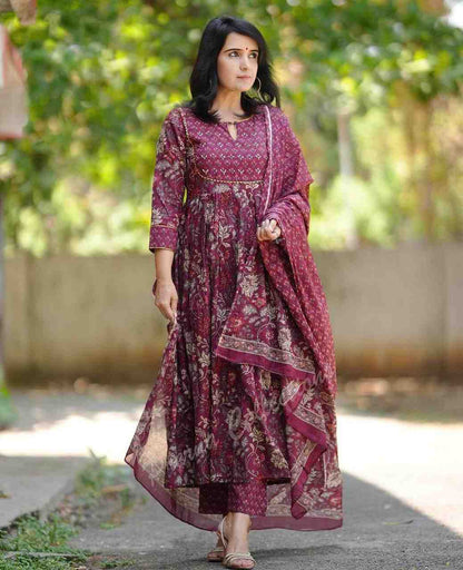 Fully Stiched Rayon Printed Kurti Pant Dupatta