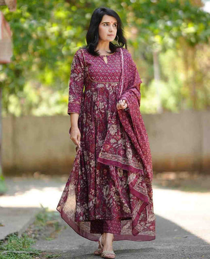 Fully Stiched Rayon Printed Kurti Pant Dupatta