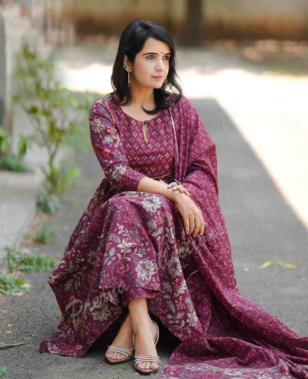 Fully Stiched Rayon Printed Kurti Pant Dupatta