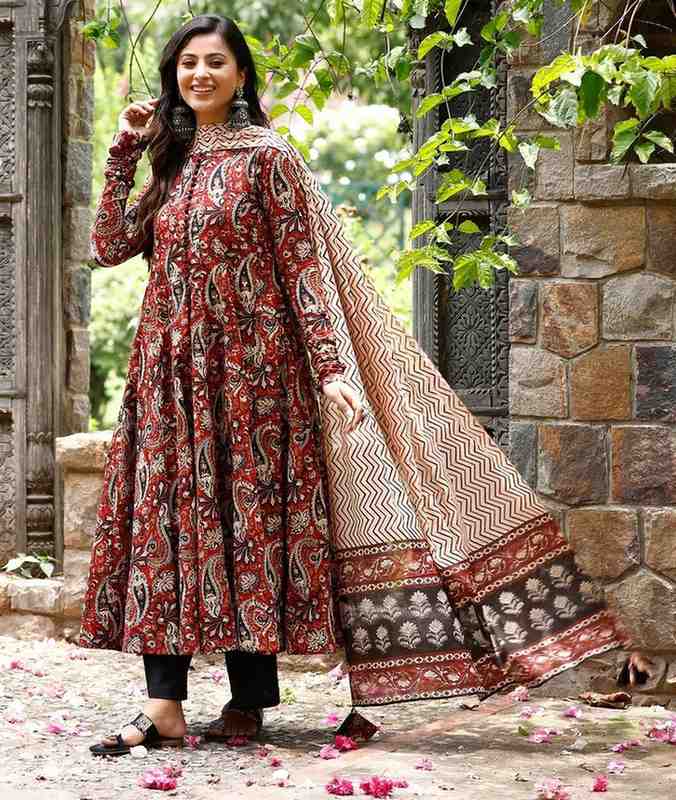 Fully Stiched Rayon Printed Kurti Pant Dupatta