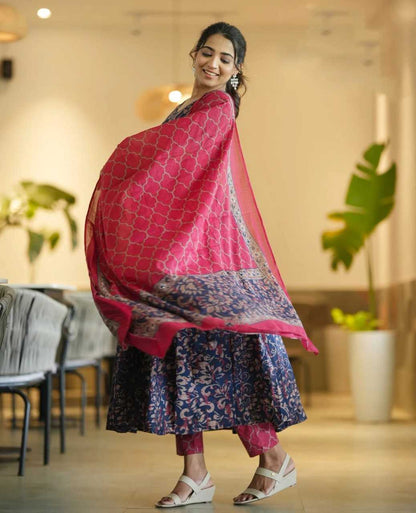 Fully Stiched Rayon Printed Kurti Pant Dupatta