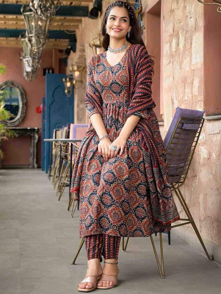 Fully Stiched Rayon Printed Kurti Pant Dupatta