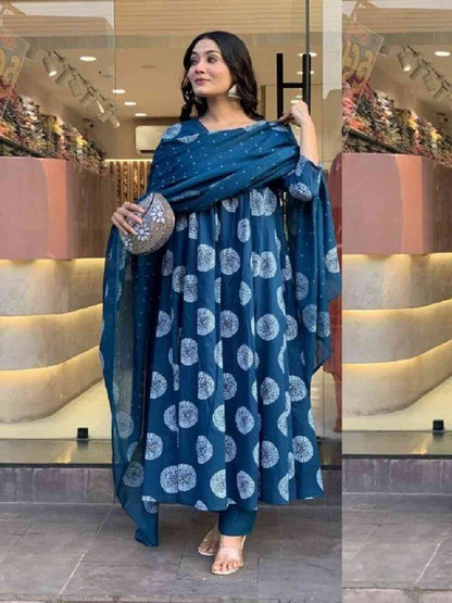 Fully Stiched Rayon Printed Kurti Pant Dupatta