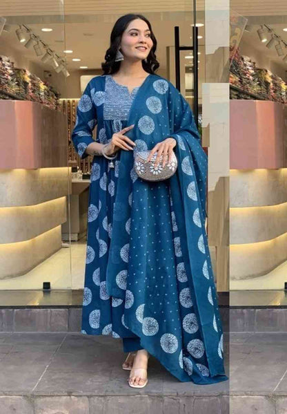 Fully Stiched Rayon Printed Kurti Pant Dupatta