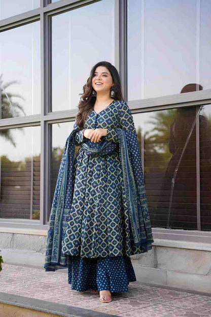 Fully Stiched Rayon Printed Kurti Pant Dupatta
