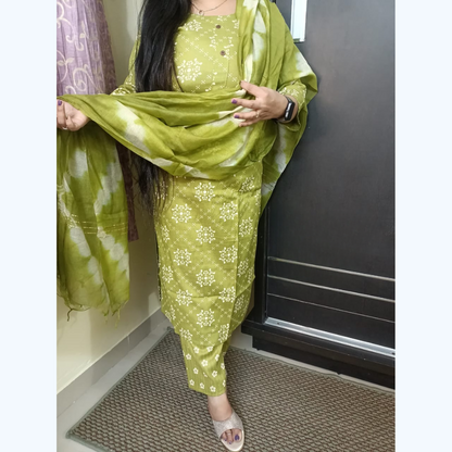 Two tone straight kurti pant set with fine shade dupatta