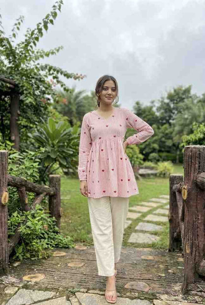 Cotton top with woven designer detailing
