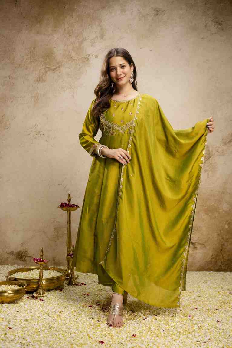 Elegant Embroidered Suit Set
