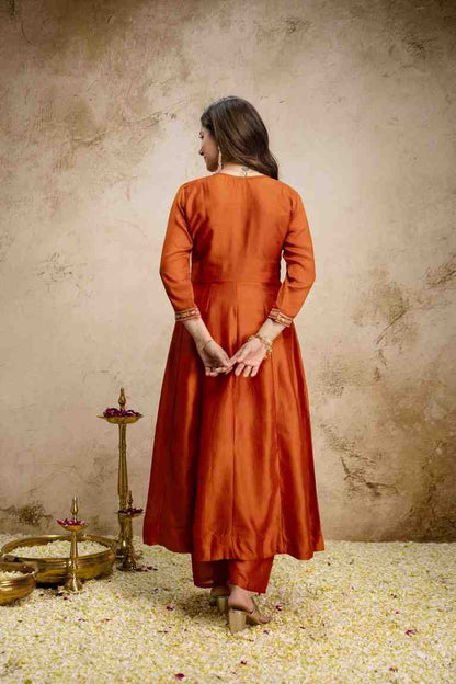 Elegant Vichitra Silk Salwar Suit