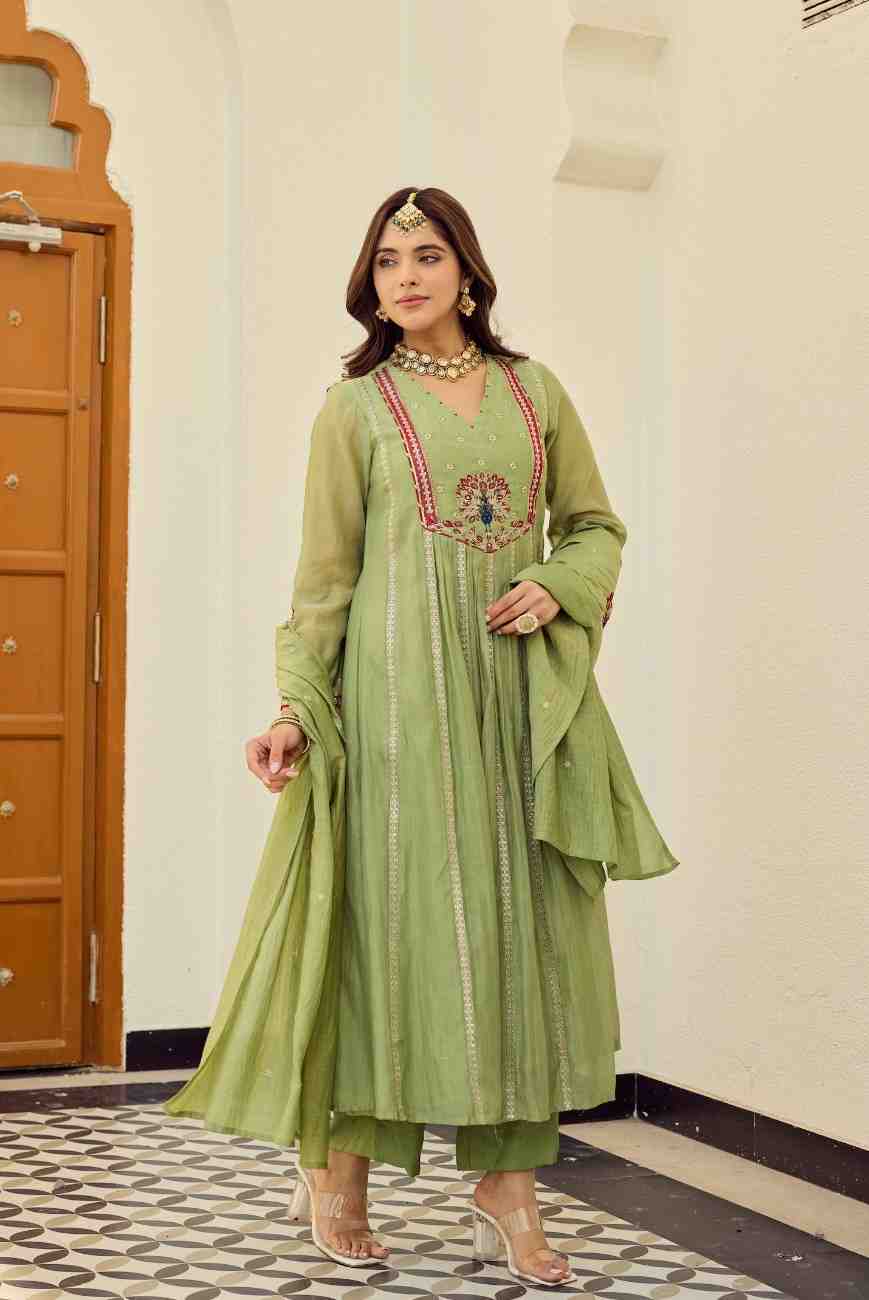 Chanderi Silk Embroidered Kurta Set