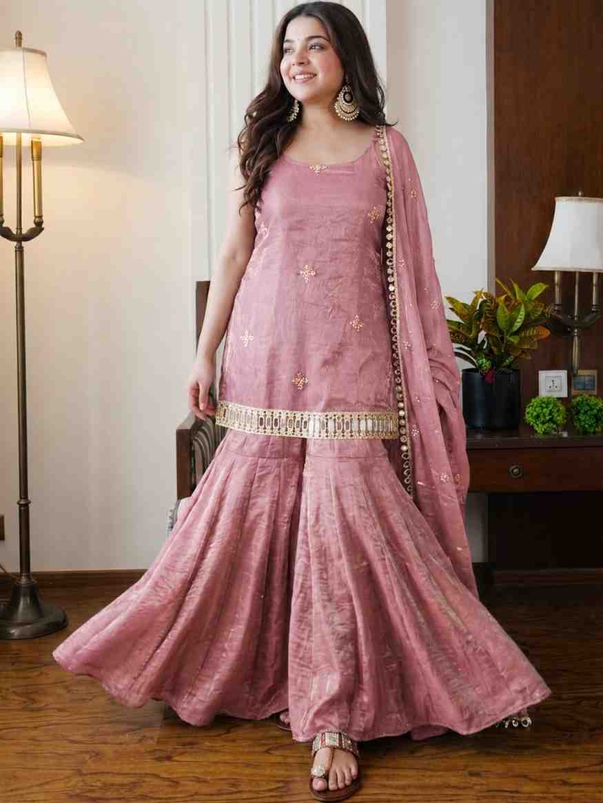 Fendy Silk Kurta with Dupatta