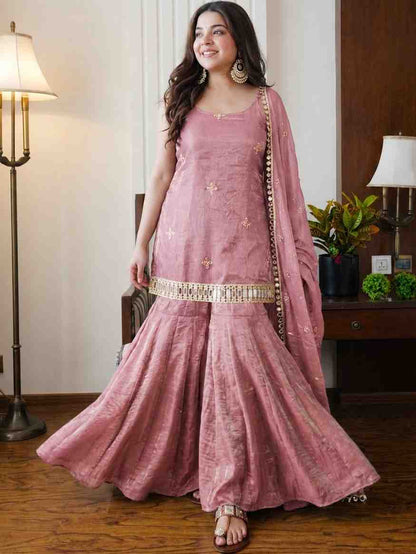 Fendy Silk Kurta with Dupatta