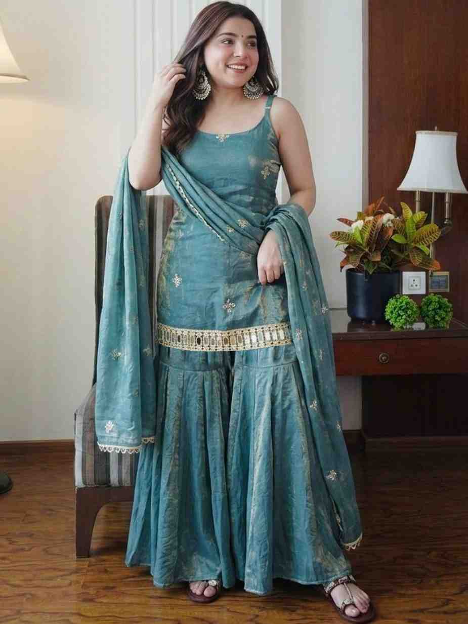 Women's Party Wear Kurta Set