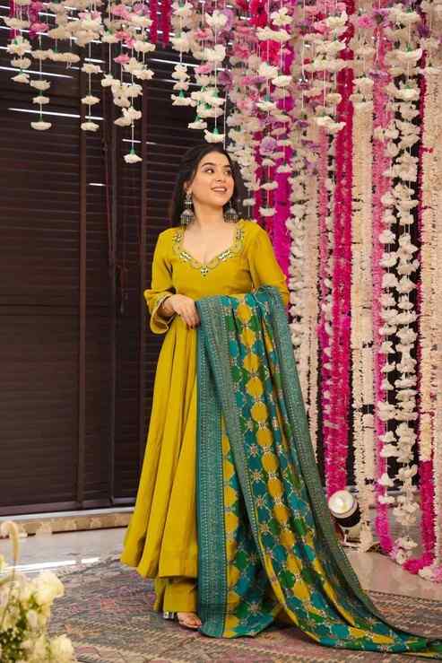 Party Wear Chanderi Kurta Set