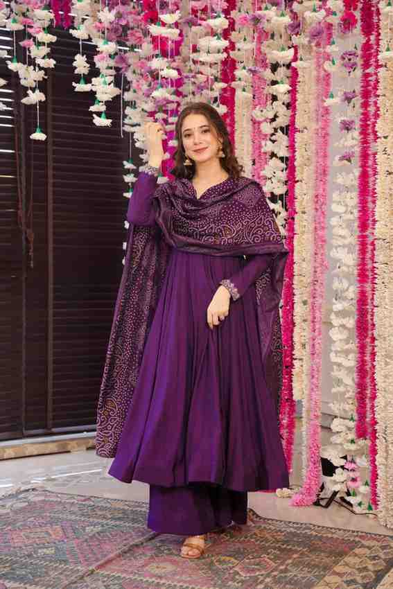 Embroidered Women's Kurta