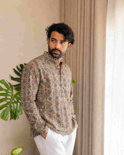 Traditional printed outfit for men for family gatherings