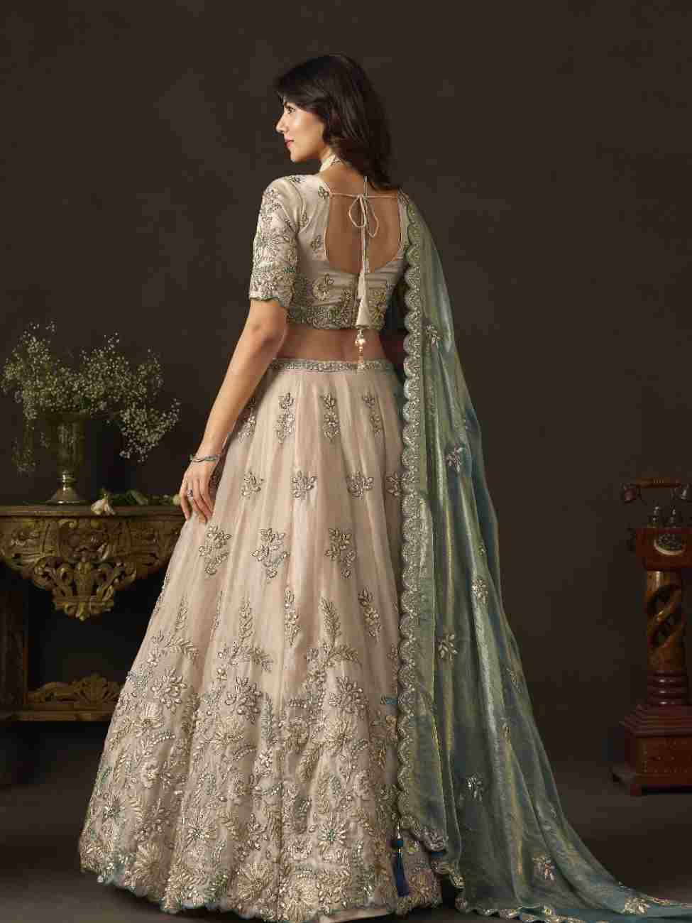 Designer outfit with thread, zari and decorative embroidery