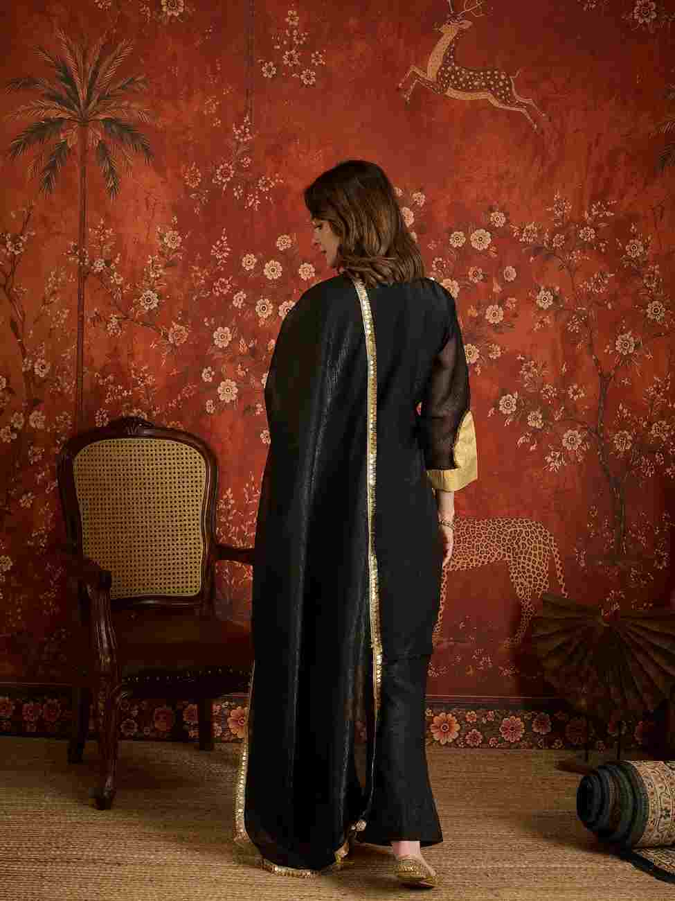 Crunchy women's ethnic suit with designer embroidery
