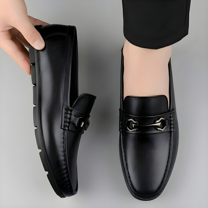 WUGO black casual loafers for men
