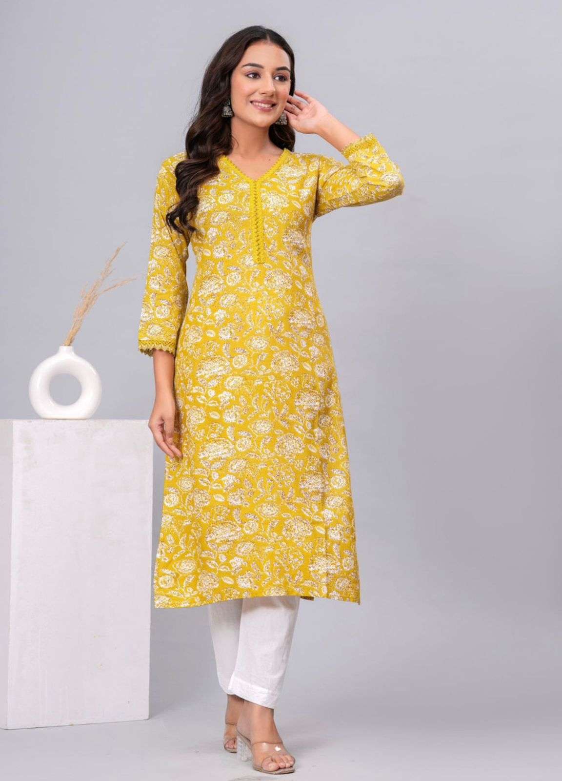 Yellow Elegant Printed Kurta