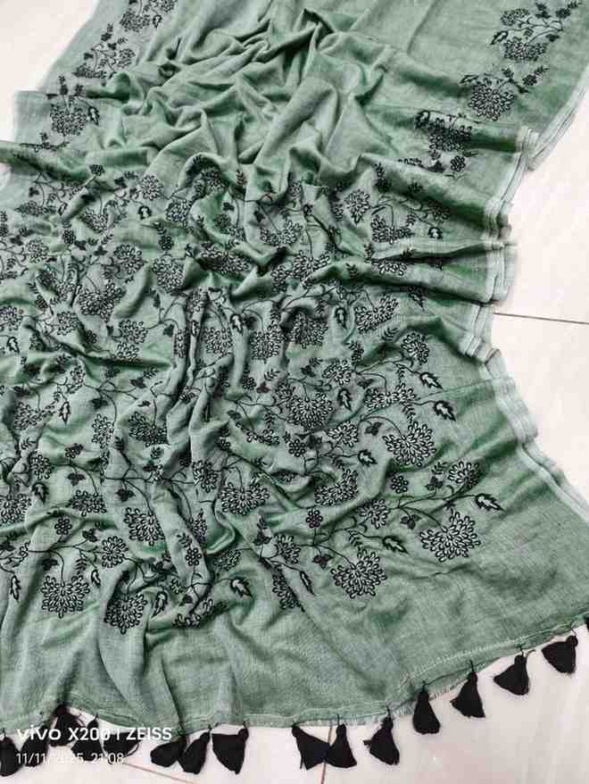 Exclusive Premium Hand Embroidery Mul Cotton Saree with Blouse Piece Hiya’s Boutique