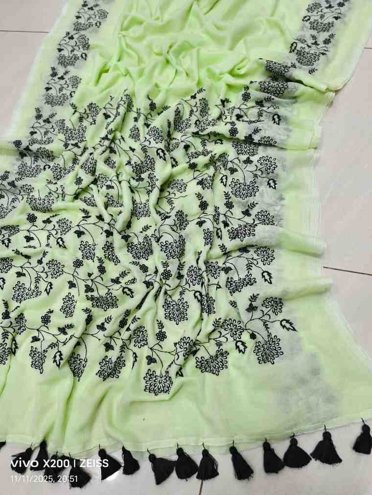 Exclusive Premium Hand Embroidery Mul Cotton Saree with Blouse Piece Hiya’s Boutique