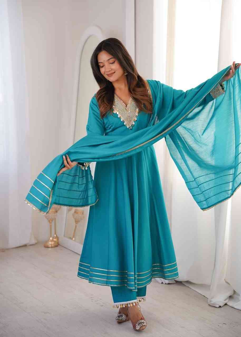 Roman Fabric Gown with Dupatta
