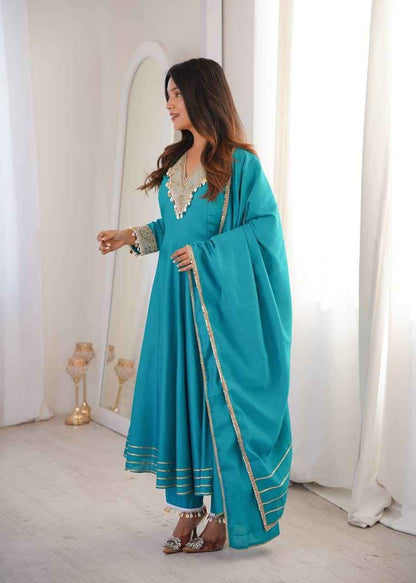 Women's Designer Gown Set
