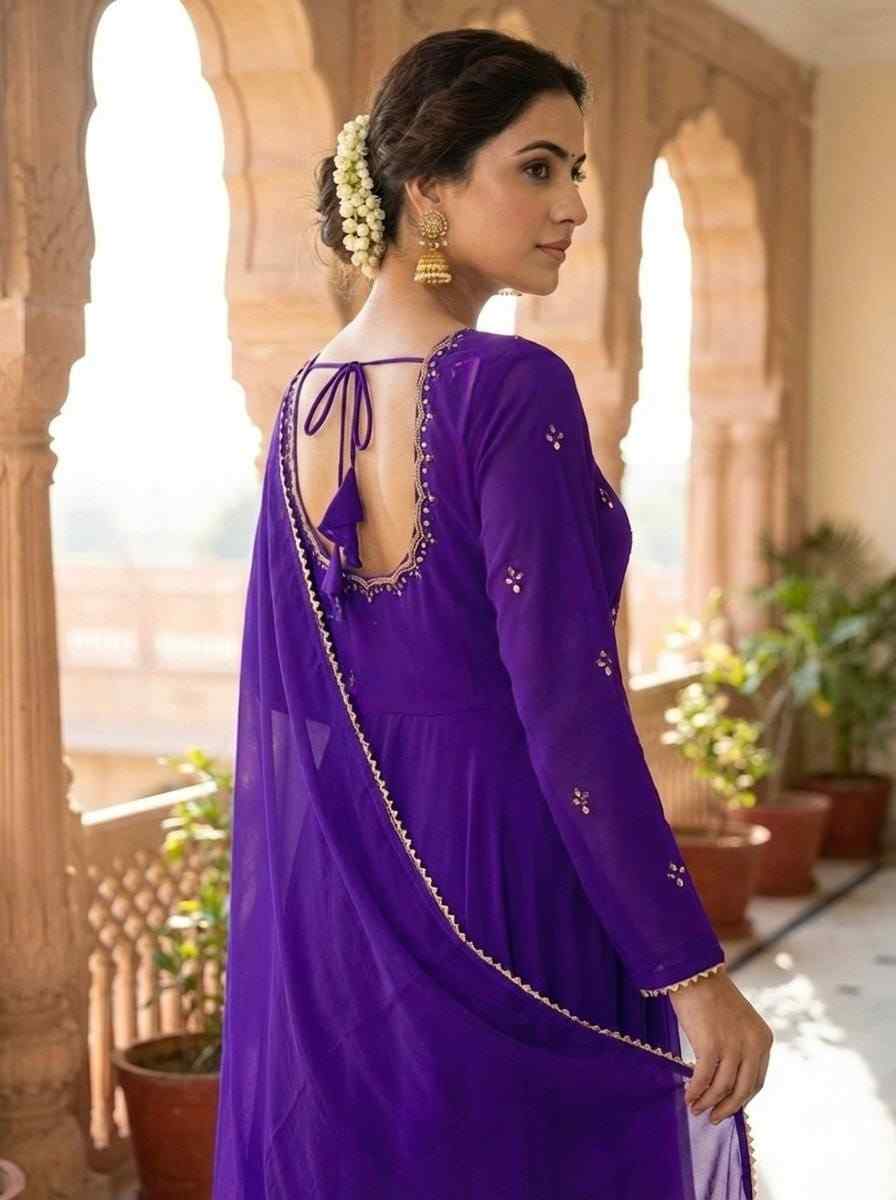 Women's Embroidered Gown Set