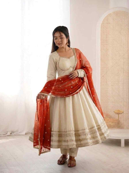Women's Cosmos Gold Anarkali gown