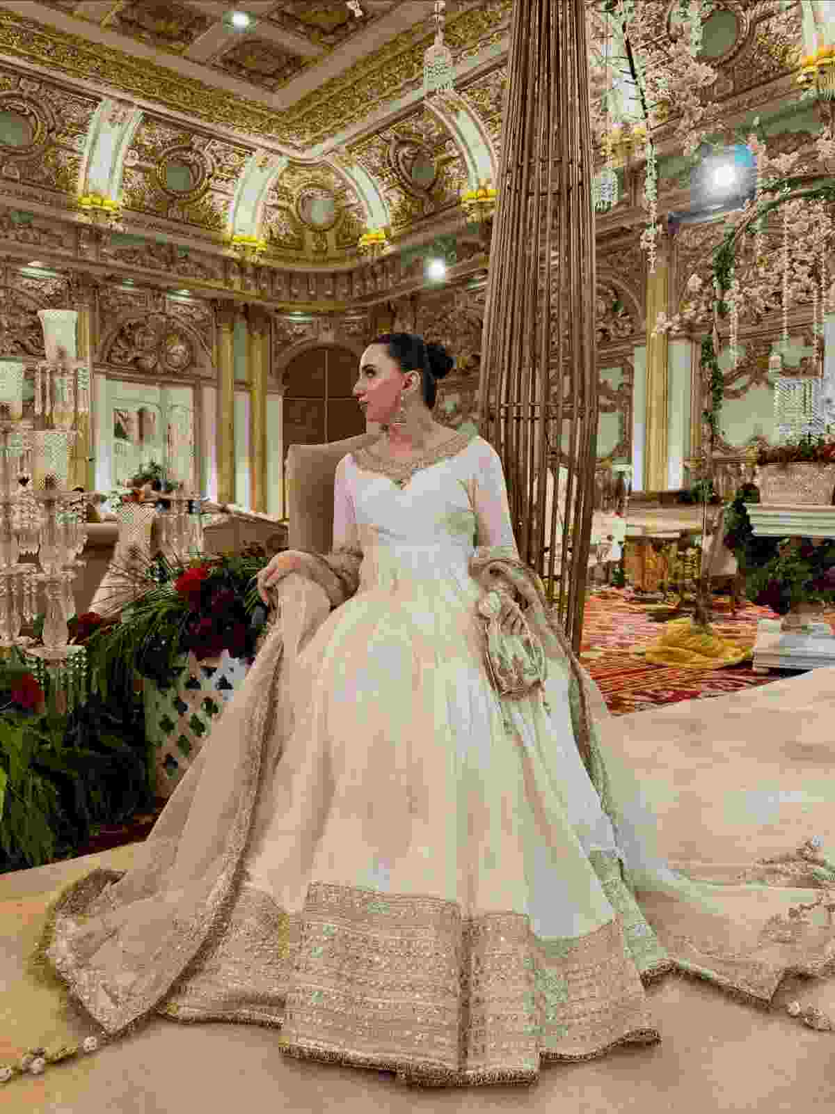 Anarkali with Four-Side Border Organza Dupatta
