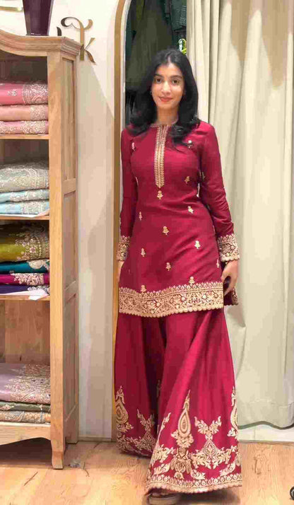 Women’s sequin and thread work crepe silk suit set
