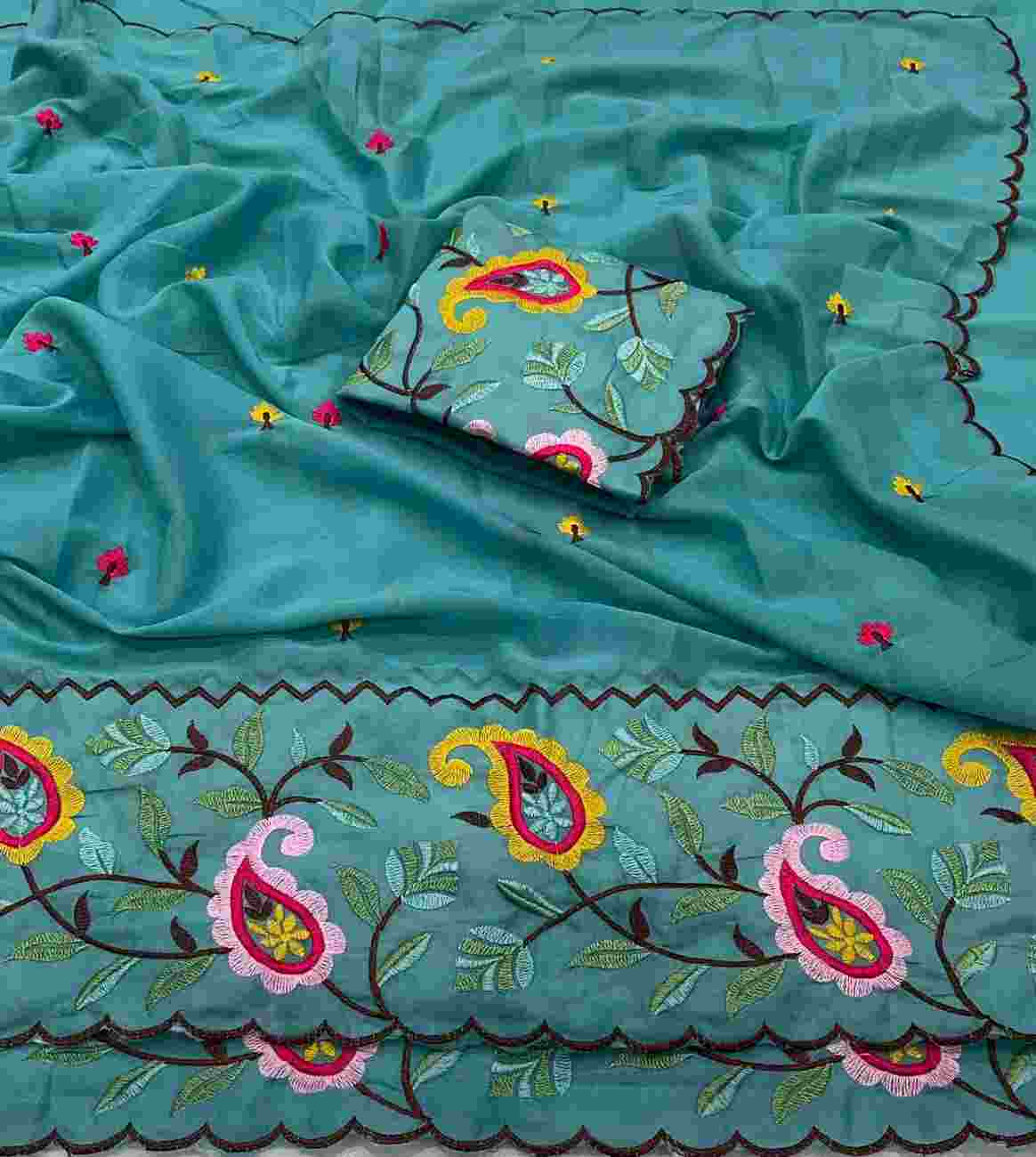 Traditional Indian saree with matching blouse design