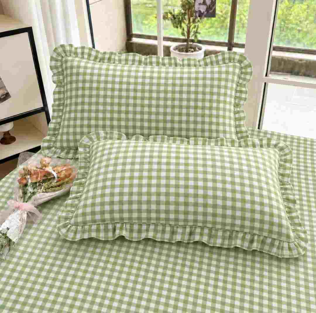 Premium cotton double bedsheet with frill pillow covers