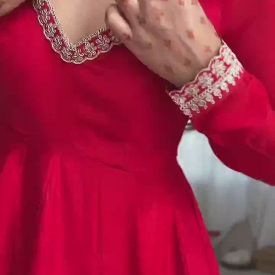 Vichitra Silk Gown with Dupatta